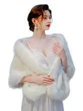 Étole en fausse fourrure de luxe pour mariage