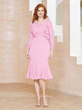 Robe Fourreau en Mousseline Longueur de Mollet à Col en Scoop avec Dentelle Rose Bonbon