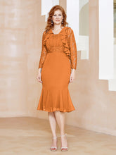 Robe Fourreau en Mousseline Longueur de Mollet à Col en Scoop avec Dentelle Orange