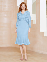 Robe Fourreau en Mousseline Longueur de Mollet à Col en Scoop avec Dentelle Bleu Ciel