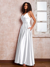 Maxi Robe en Satin à Bretelles Spaghetti avec Poches Blanc