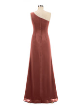 Une Epaule Mousseline Robe avec Jupe Cascade terracotta