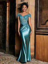Robe de Soirée Sirène à Col en V en Satin avec Traîne Balayage Jade
