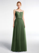 Robe Longue en Dentelle Et Tulle à Décolleté Illusion Olive Verte