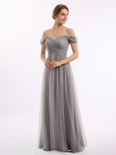 Hors De l'Épaule Col En Cœur Tulle Robe Argent