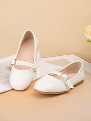 Chaussures Mary Jane blanches avec boucle