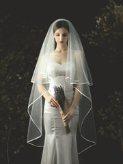 Voiles en tulle à deux couches avec bordure en satin