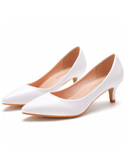 Chaussures Féminines à Talons Kitten et Bout Pointu Simples