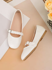 Chaussures Mary Jane blanches avec boucle