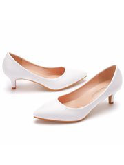 Chaussures Féminines à Talons Kitten et Bout Pointu Simples