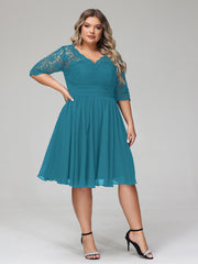 Dentelle et Mousseline Robe Courte avec Demi-Manches Bleu Encre Grande Taille