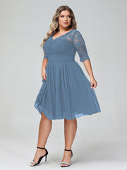 Dentelle et Mousseline Robe Courte avec Demi-Manches Bleu de Schiste Grande Taille