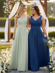 Col en V Pleine Longueur Mousseline Robe avec Plissé Bustier Sauge Poudrée