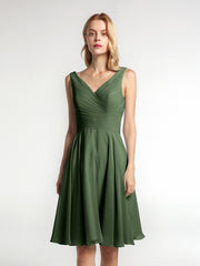 Mini-Robe Corsage Plissée à Col en V avec Jupe Circulaire Olive Verte Grande Taille