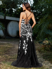 Robe Sirène en Tulle à Lacet et Col en V Noir