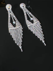 Boucles d'oreilles longues à pampilles élégantes en diamant