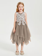 Robes de Demoiselle d'Honneur Junior en Tulle à Longueur de Mollet Taupe