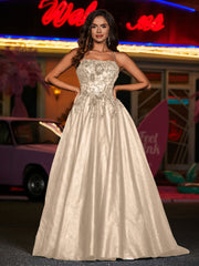 Robe Appliquée Florale en Tulle à Bretelles Spaghetti Champagne