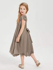 Robes de Demoiselle d'Honneur Junior en Mousseline à Longueur de Mollet Taupe