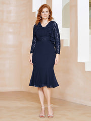 Robe Fourreau en Mousseline Longueur de Mollet à Col en Scoop avec Dentelle Bleu Marine