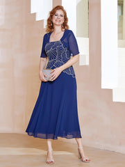 Robe à Encolure Carrée en Mousseline Longueur de Mollet avec Perles Bleu Marine Clair Grande Taille