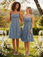 Longueur De Genou Mousseline Robe Avec Col En Cœur Bleu Poudré