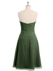Longueur De Genou Mousseline Robe Avec Col En Cœur Olive Verte Grande Taille