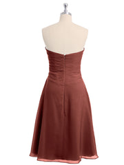 Longueur De Genou Mousseline Robe Avec Col En Cœur terracotta