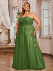 Dentelle et Tulle Longue Robe avec Col en Cœur Mousse