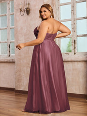 Dentelle et Tulle Longue Robe avec Col en Cœur Mûre Grande Taille