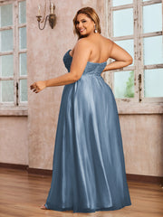 Dentelle et Tulle Longue Robe avec Col en Cœur Bleu de Schiste Grande Taille