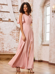 Robe en Mousseline à Bretelles Spaghetti et Col Bénitier avec Fente Rose Poudré