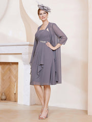 Robe de A-ligne en Mousseline à Encolure Carrée Longueur aux Genoux avec Veste Gris Acier Grande Taille