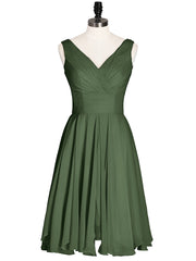 Robe Courte Mousseline avec Col en V Olive Verte