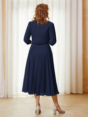Robe de A-ligne en Mousseline et Dentelle à Col Illusion Longueur de Mollet Bleu Marine