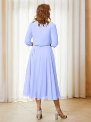 Robe de A-ligne en Mousseline et Dentelle à Col Illusion Longueur de Mollet Lavande