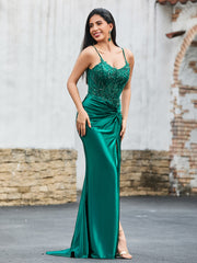 Robe de Soirée Fourreau à Col en V en Satin avec Traîne Balayage Vert Foncé