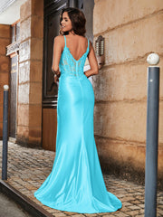 Robe de Soirée Fourreau à Col en V en Satin avec Traîne Balayage Jade
