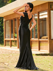 Robe de Soirée Sirène à Col en V en Satin avec Traîne Balayage Noir