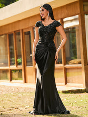 Robe de Soirée Sirène à Col en V en Satin avec Traîne Balayage Noir