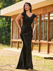 Robe de Soirée Sirène à Col en V en Satin avec Traîne Balayage Noir