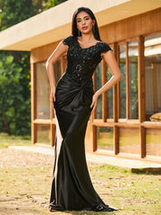 Robe de Soirée Sirène à Col en V en Satin avec Traîne Balayage Noir