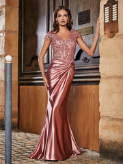 Robe de Soirée Sirène à Col en V en Satin avec Traîne Balayage Rose Poudré