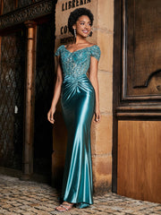 Robe de Soirée Sirène à Col en V en Satin avec Traîne Balayage Jade