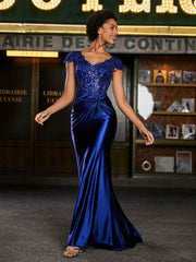Robe de Soirée Sirène à Col en V en Satin avec Traîne Balayage Bleu Royale