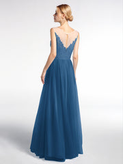 Robe Longue en Dentelle Et Tulle à Décolleté Illusion Bleu Encre