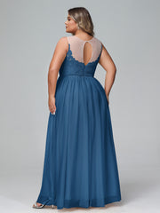 Robe Longue en Dentelle Et Tulle à Décolleté Illusion Bleu Encre Grande Taille