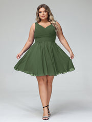 Col en V Mousseline Robes Demoiselle d'honneure Courtes Olive Verte Grande Taille