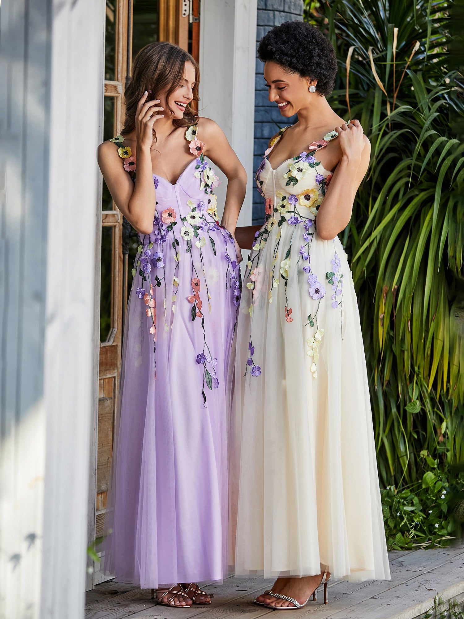 Robe de A-ligne en Tulle Longeur de Mollet à Col en Cœur Jonquille